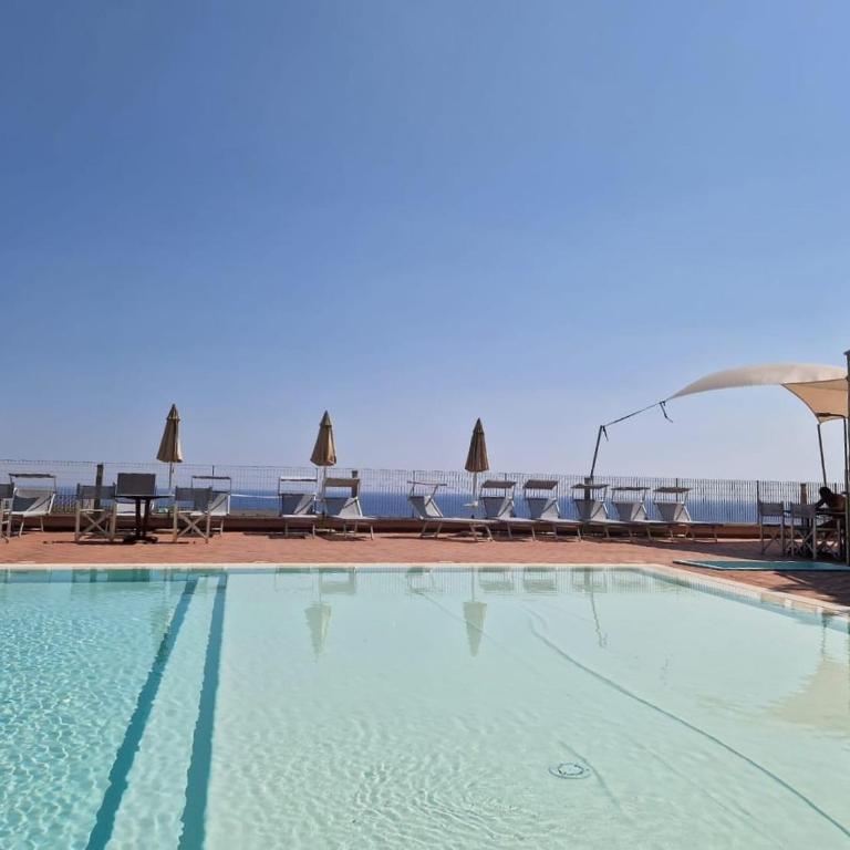 Affitti Brevi Liguria - La Fiorita - Appartamento con 1 Camera da Letto, Vista Mare e Terrazza - 1