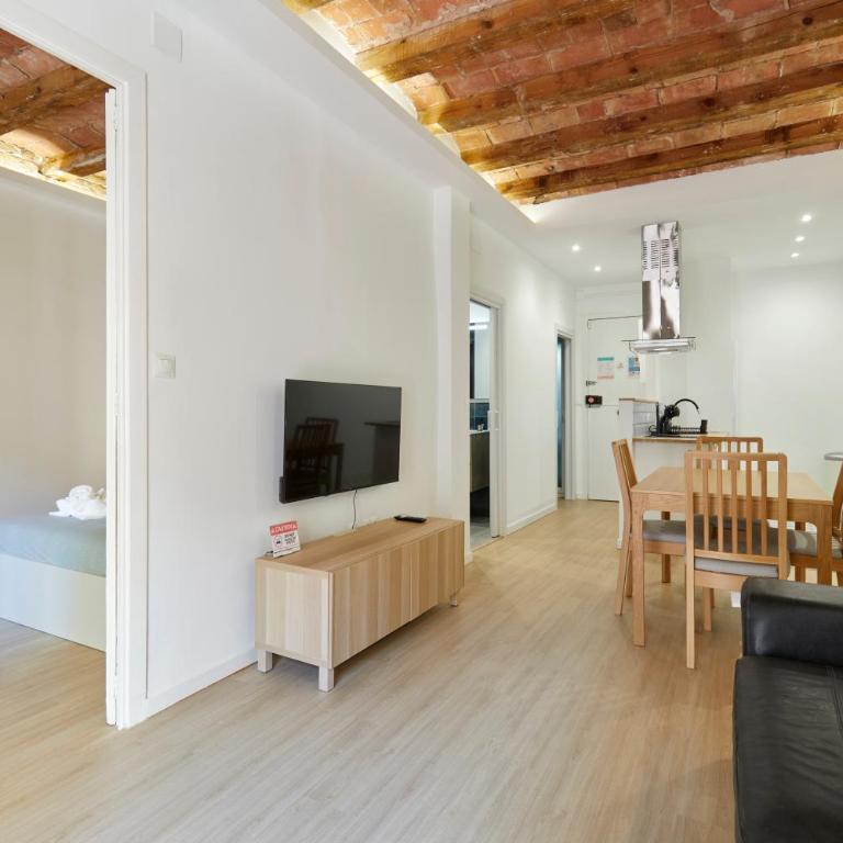 Stylish typical BCN flat - Two-Bedroom Apartment - 7