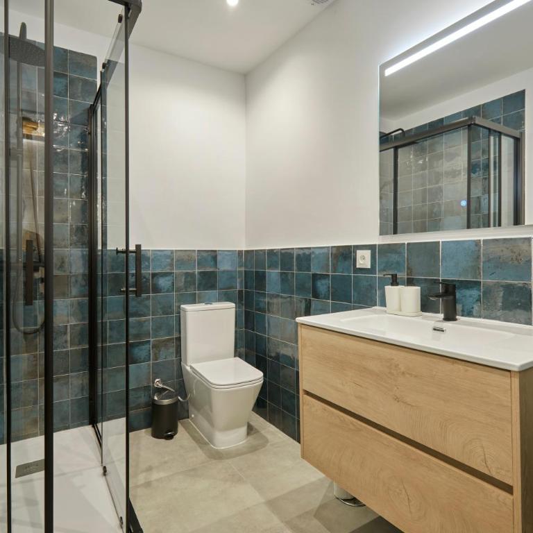 Stylish typical BCN flat - Two-Bedroom Apartment - 21