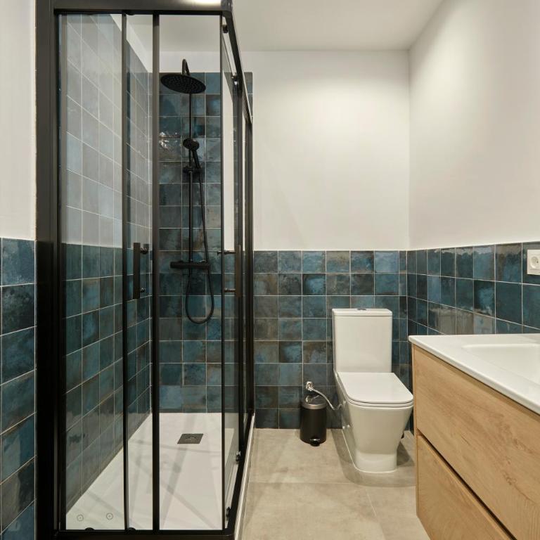 Stylish typical BCN flat - Two-Bedroom Apartment - 22