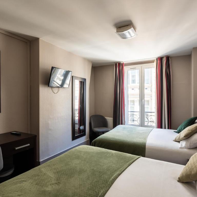 Hotel Bristol Nord Paris - Chambre Quadruple Standard - 1