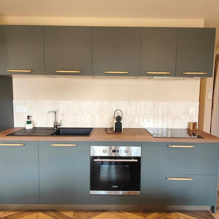 Appartement Jasmin Jacuzzi Piscine - Two-Bedroom Apartment - 5