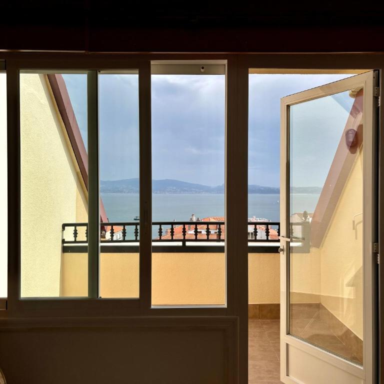 Apartamento en Sanxenxo. Ático con vistas al mar. - Apartamento de 2 dormitorios - 9