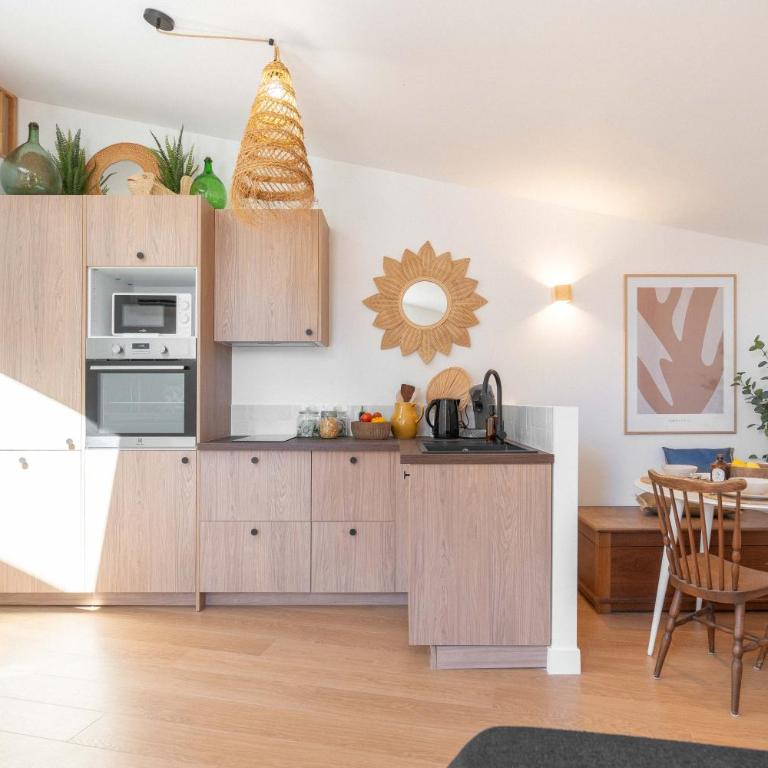 Beau T2 -Terrasse- Central- Bord de mer 50m - CLIM - PARKING INCLUS - Appartamento con 1 Camera da Letto - 5