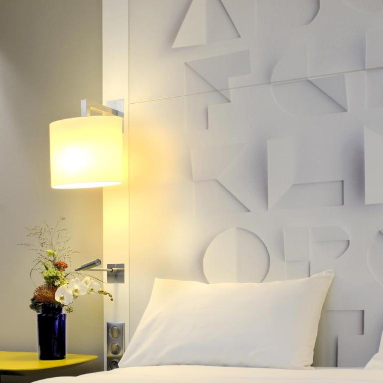 Mercure Rennes Centre Parlement - Chambre Double Deluxe avec Canapé-Lit - Côté Jardin - 7