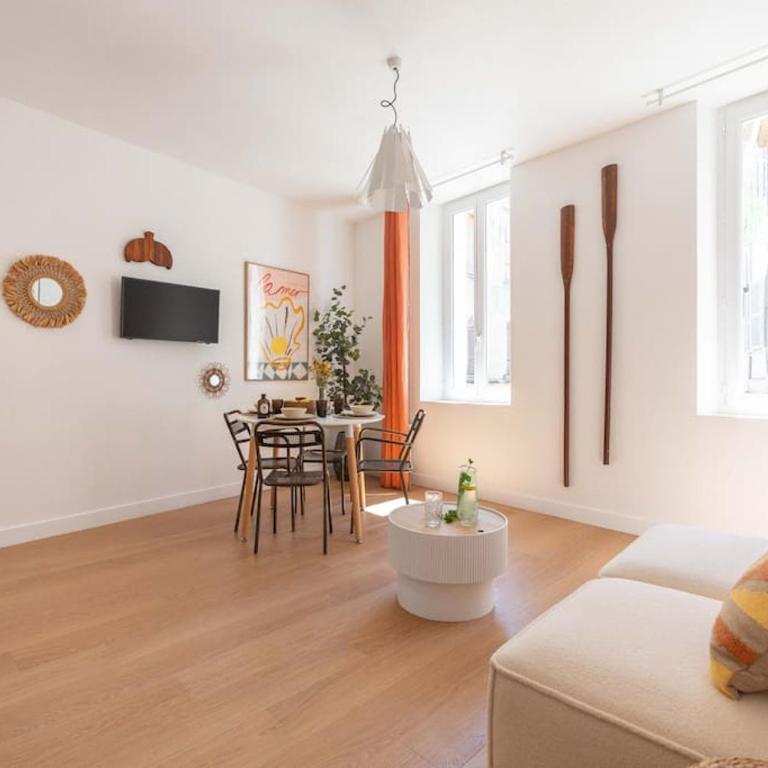 Charmant T3 sur jolie place, parking inclus, Clim - Two-Bedroom Apartment - 2