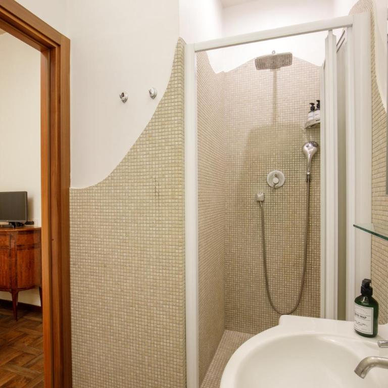 The Right Place 4U Navona Luxury Rooms - Camera Matrimoniale Superior - 5