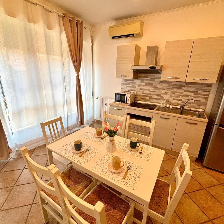 La Dolce Vita - Appartamento con 2 Camere da Letto e Balcone - 9