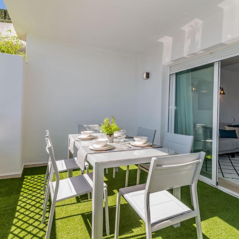 Excellent Banús with pool and parking RDR473 - Two-Bedroom Apartment - 2
