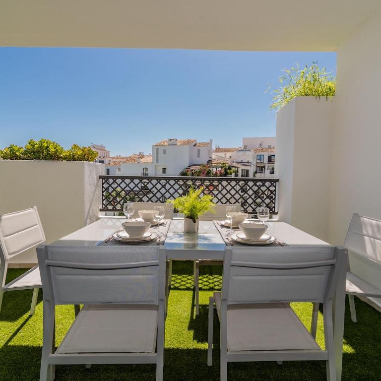Excellent Banús with pool and parking RDR473 - Two-Bedroom Apartment - 5