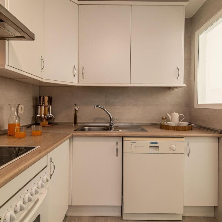 Excellent Banús with pool and parking RDR473 - Two-Bedroom Apartment - 9