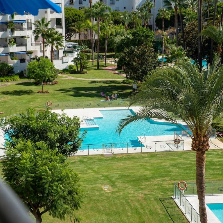 Excellent Banús with pool and parking RDR473 - Two-Bedroom Apartment - 26