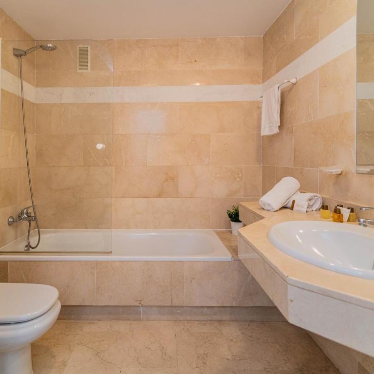 Excellent Banús with pool and parking RDR473 - Two-Bedroom Apartment - 28