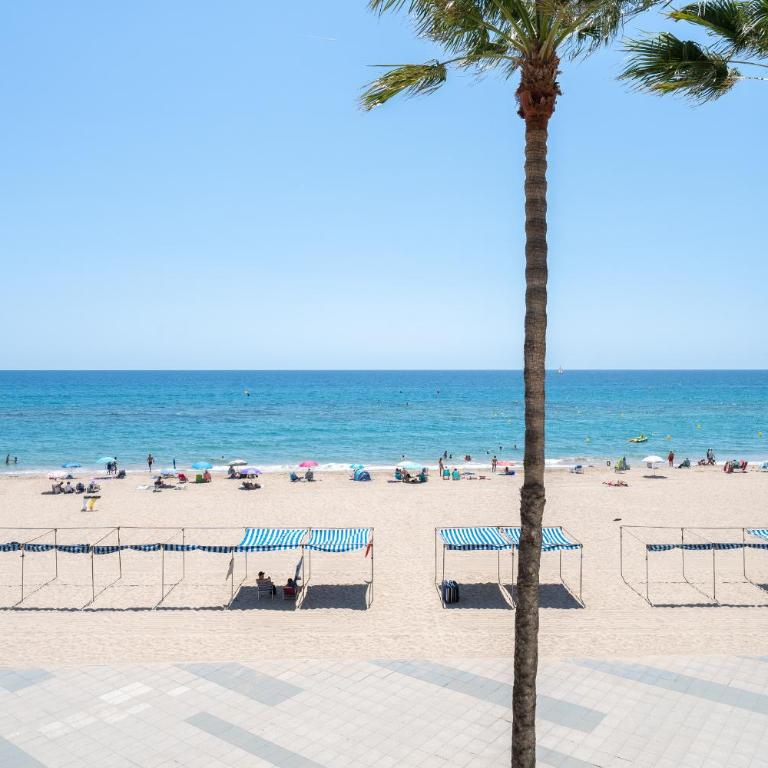 Hauzify I Apartament Colón 2B - Apartamento con vistas al mar - 6