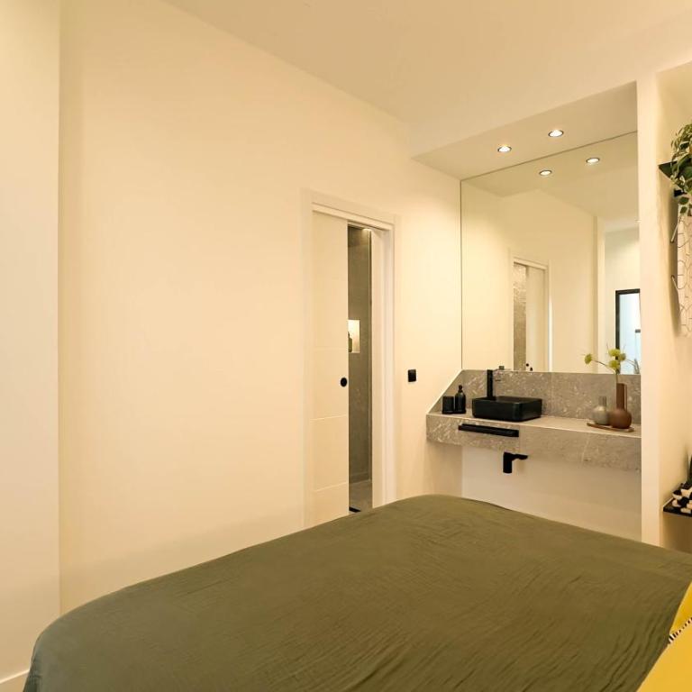 Gran Canaria Beach Folks - Deluxe One-Bedroom Apartment - 12