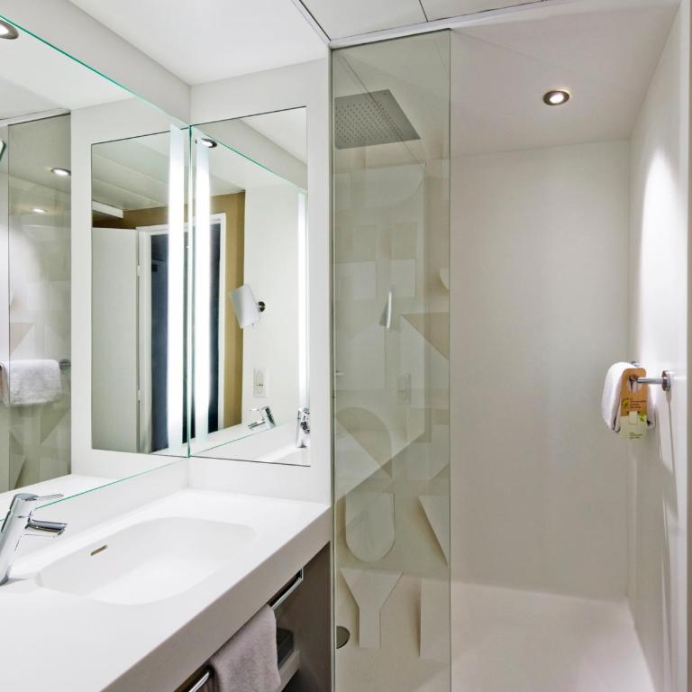 Mercure Rennes Centre Parlement - Chambre Double Deluxe avec Canapé-Lit - Côté Jardin - 8