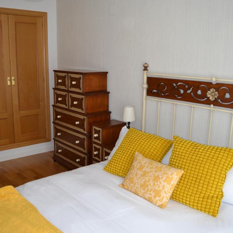 Ventanal de Saras Petfriendly Garaje Trastero y Chimenea - Arafita Apartamentos - Apartamento de 2 dormitorios - 39