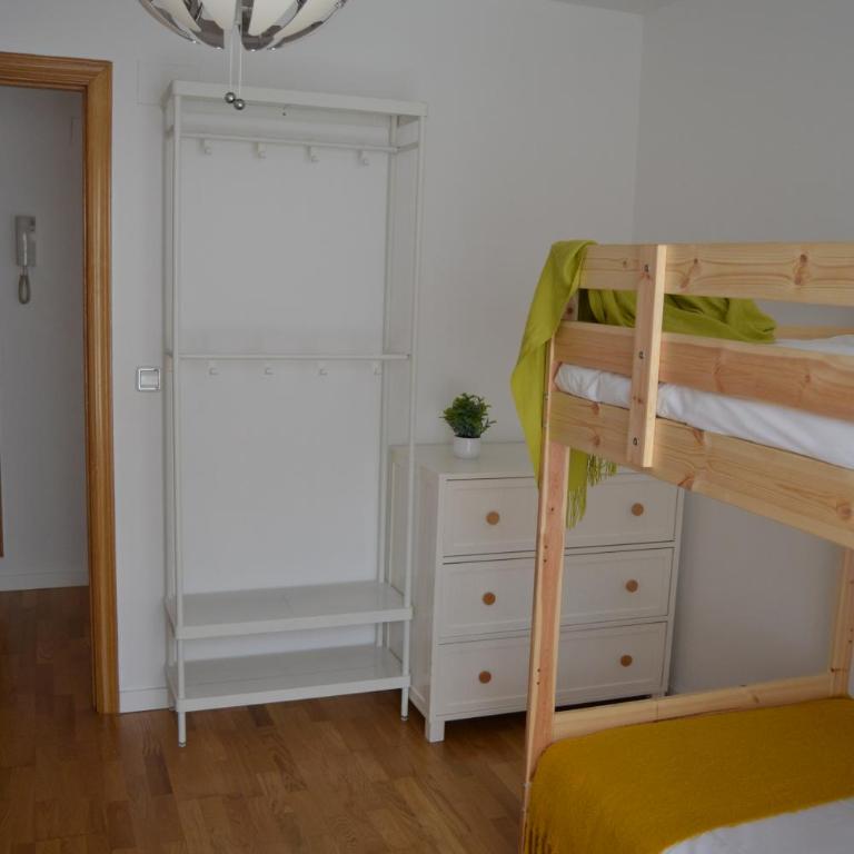 Ventanal de Saras Petfriendly Garaje Trastero y Chimenea - Arafita Apartamentos - Apartamento de 2 dormitorios - 43