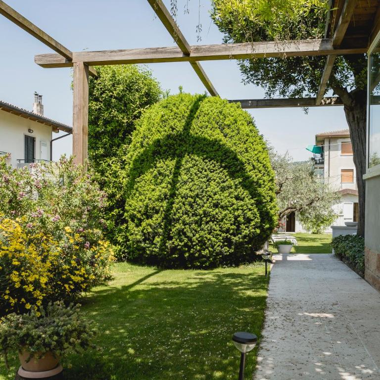 CASA GINEV Room & Apartments - Two-Bedroom Apartment with Terrace - 4