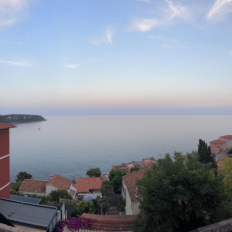 Appartements de Luxe Bord de Mer avec vue mer, terrasse et parking - Appartement 2 Chambres - 44