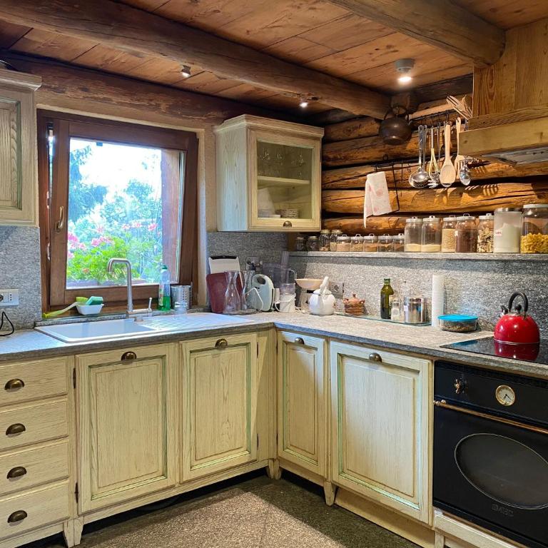 Magnificent spacious 4 bedroom mountain chalet with spa, free EV plug -in - Villa - 7