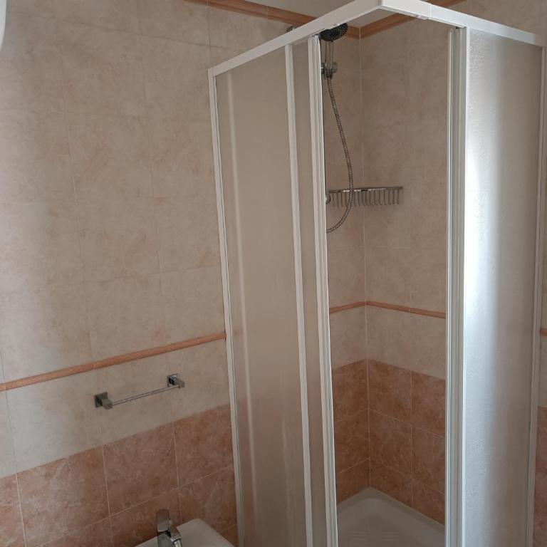 Central Apartment - Casa con 3 Camere da Letto - 61
