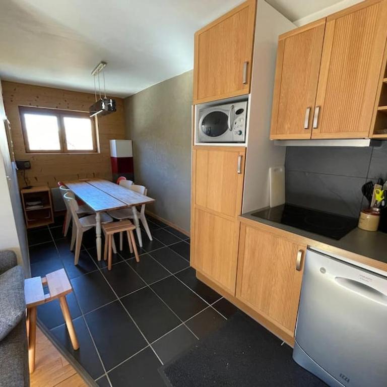 F3 de standing dans chalet en pied de pistes - Appartement 2 Chambres - 6