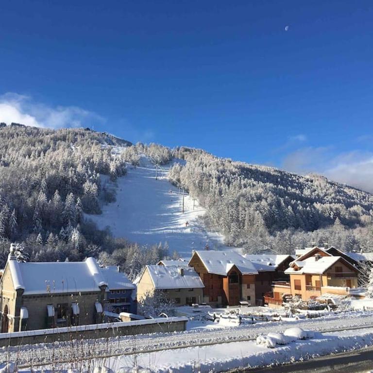 F3 de standing dans chalet en pied de pistes - Appartement 2 Chambres - 12
