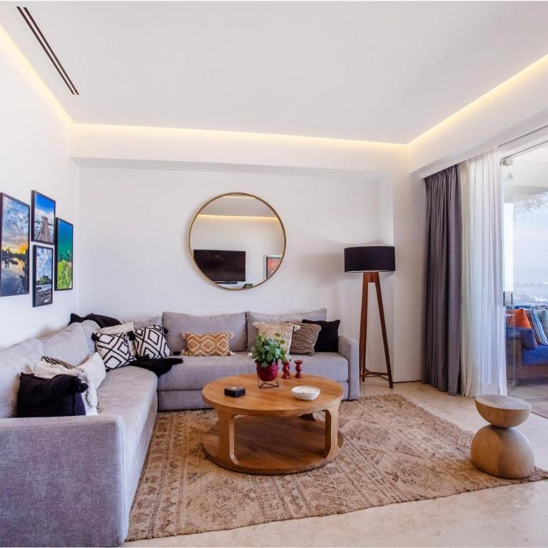 Luxury 1BR + Flex + Heated Rooftop Pool in Soho PV - Vacation Home - 8