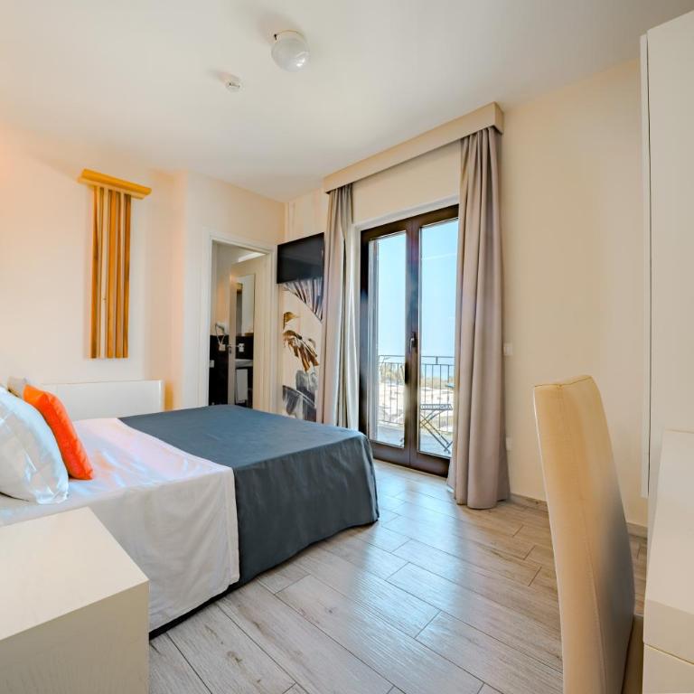 Sentido Michelizia Tropea Resort - Camera Matrimoniale con Vista Mare - 5