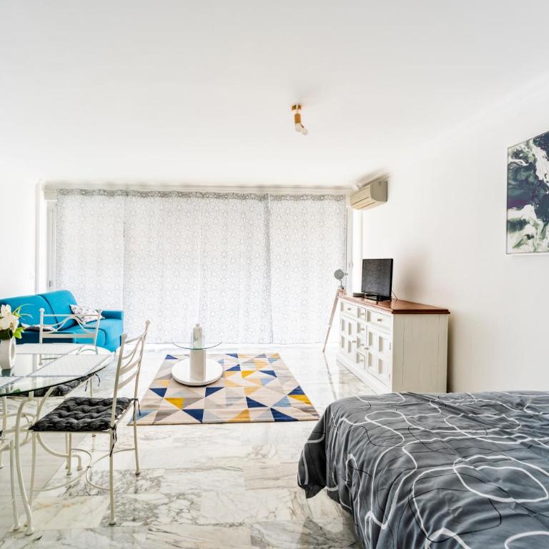 Grand studio centre-ville cannes aperçu mer - Appartement 1 Chambre - 9
