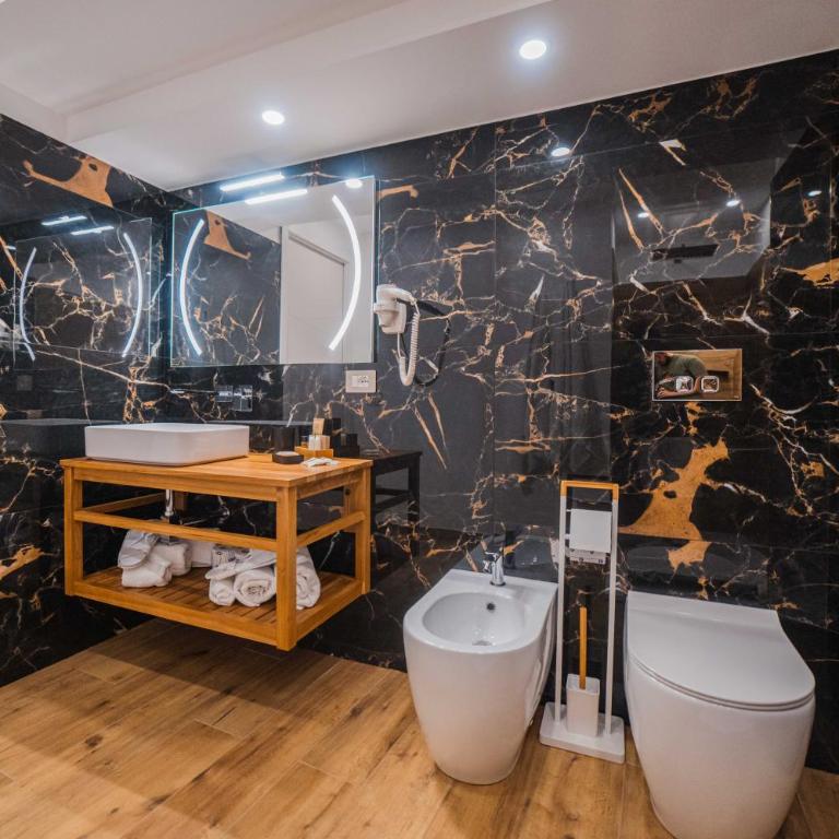 Humboldt Luxury Apartment & Rooms Taormina - One-Bedroom Apartment - 7