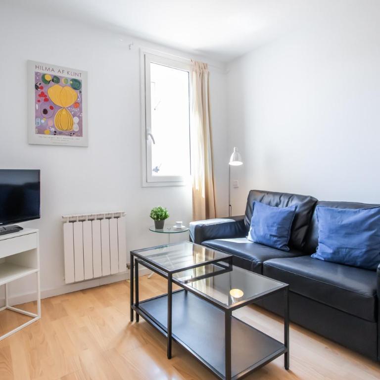 23PTBG1090 - Beautiful 2BR Apartment near Sants - Two-Bedroom Superior Apartment - 1