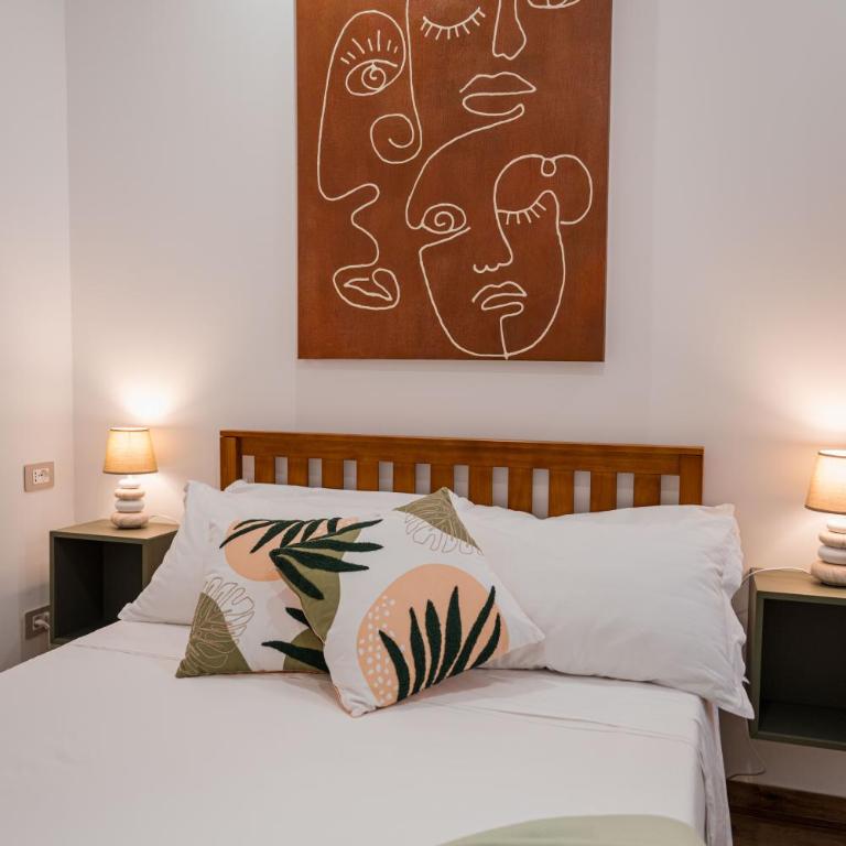Humboldt Luxury Apartment & Rooms Taormina - Deluxe Queen Room - 4