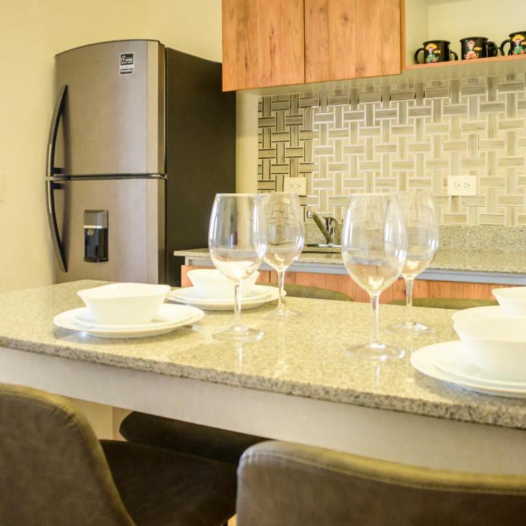 NEW! Elegant & wonderful studios in excellent area By Yeah - Apartamento Estudio con balcón - 16