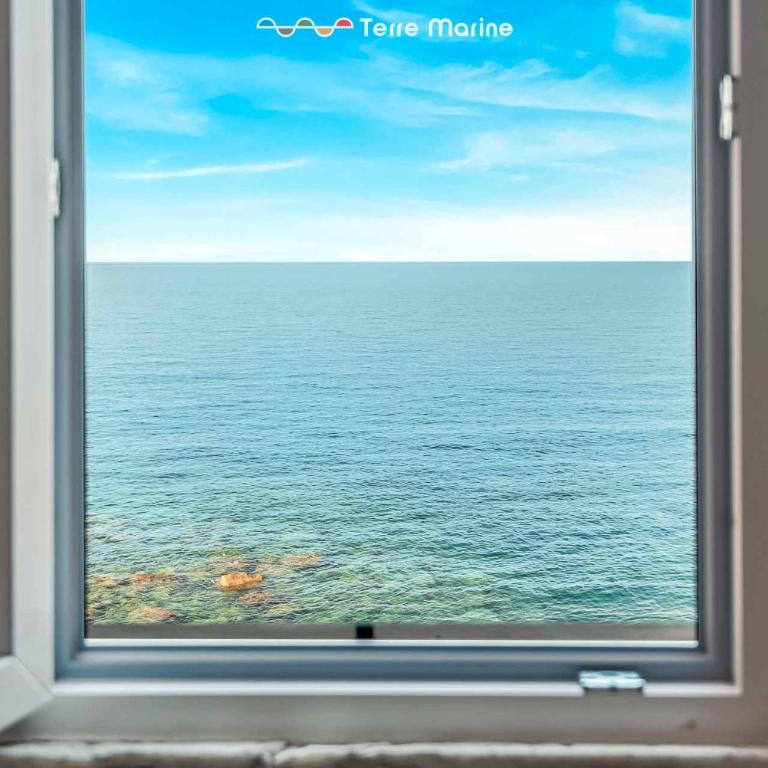 The Sea - One-Bedroom Apartment - 1