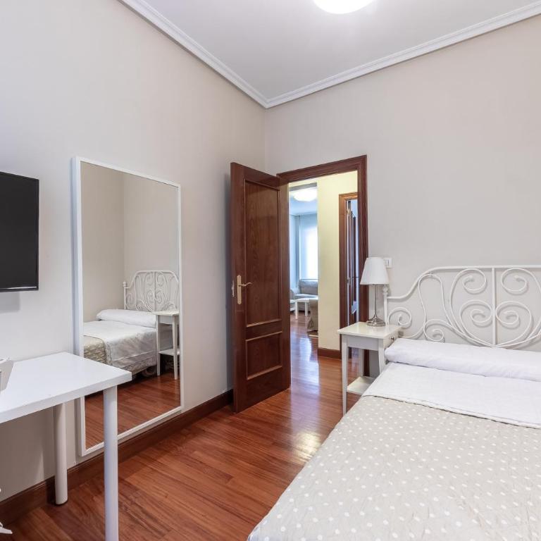 Ria Bilbao Flat - Four-Room Apartment - 8