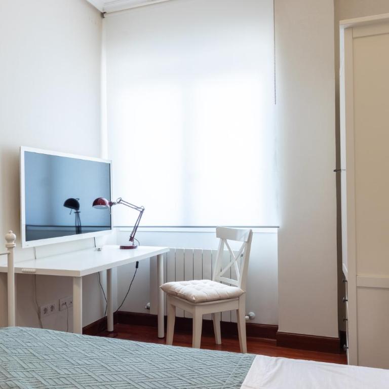 Ria Bilbao Flat - Four-Room Apartment - 6