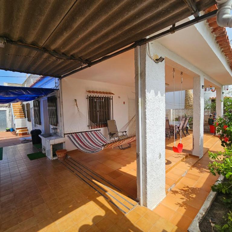 Casa de playa en Oliva al lado del MET y Campo de Golf - Casa de 3 dormitorios - 1