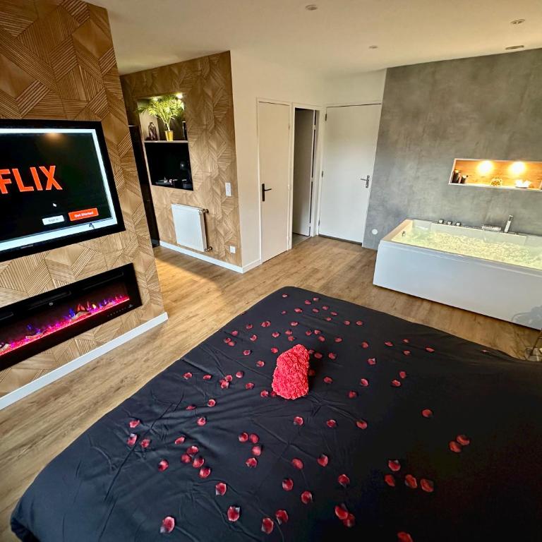 Le Temple - Love Room au coeur des remparts - Appartement 1 Chambre - 13