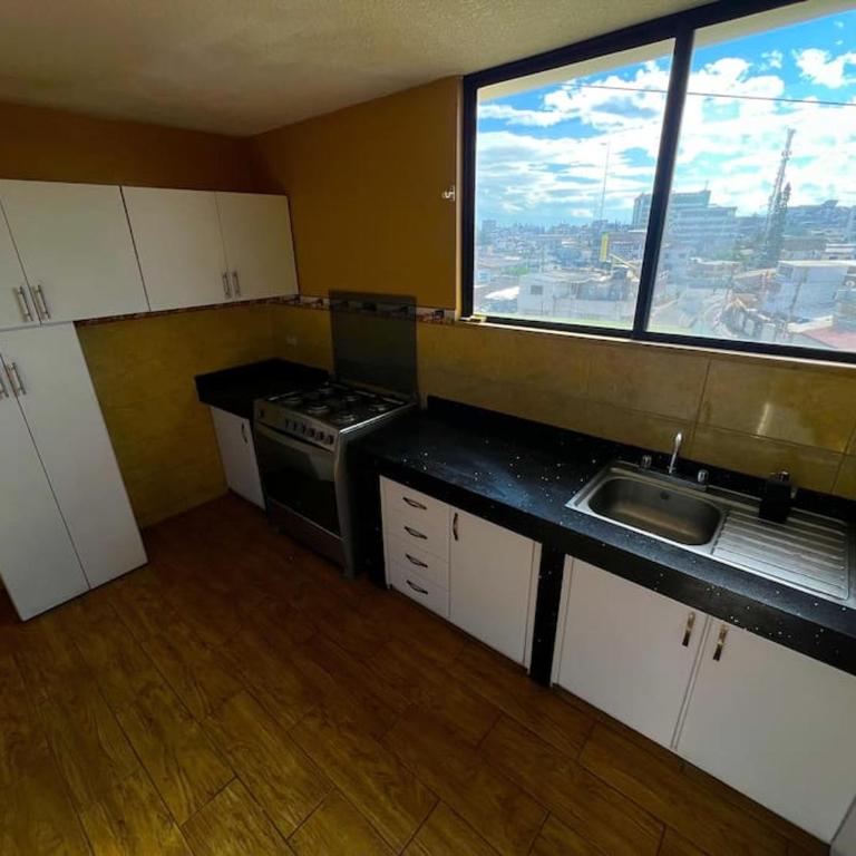 Amplio y Cómodo Departamento - Three-Bedroom Apartment - 21