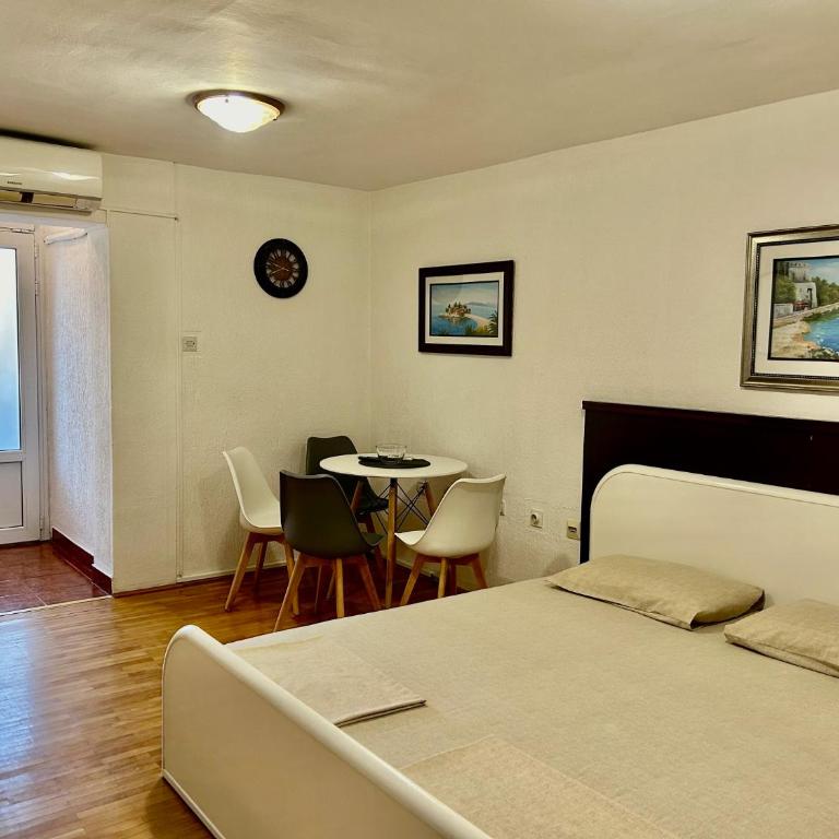 Apartments Jankovic - Deluxe King Studio - 4