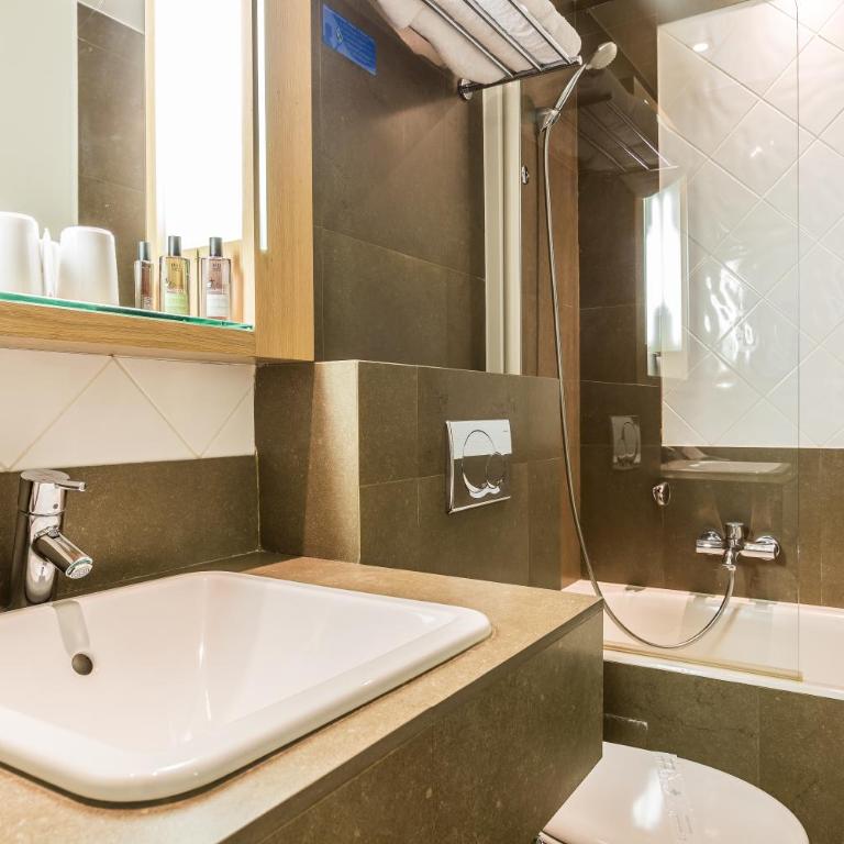 Hotel Duret Paris Champs Elysées - Chambre Double Classique - 8