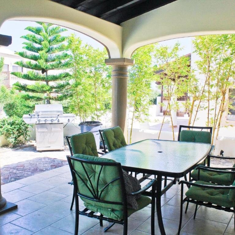 Casa Playas - Four-Bedroom House - 3