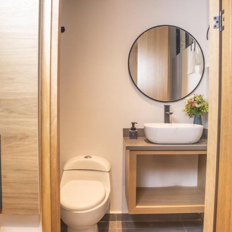 Rosa Negra Suite Near Stadium - Two-Bedroom Apartment - 11