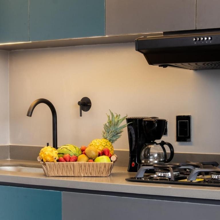 Rosa Negra Suite Near Stadium - Two-Bedroom Apartment - 16