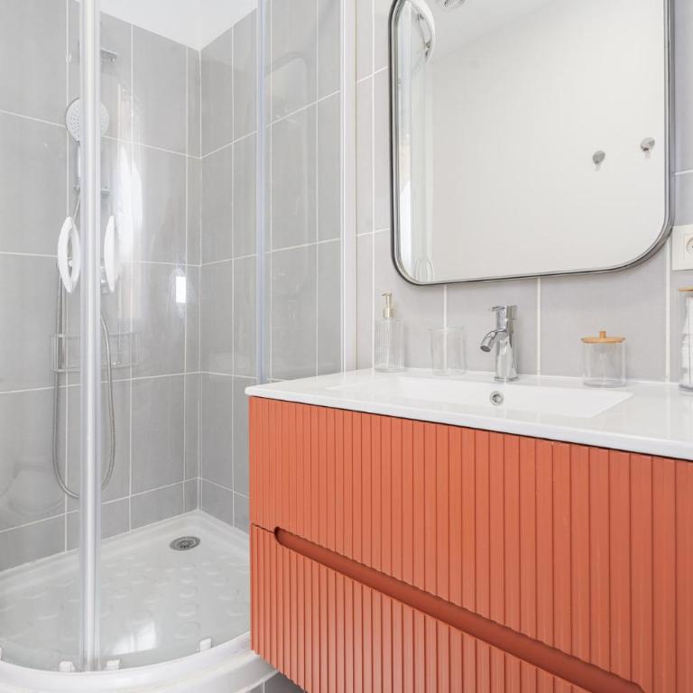 Le Nid - Charmant Studio au Cœur d'Arles - Apartment - 4