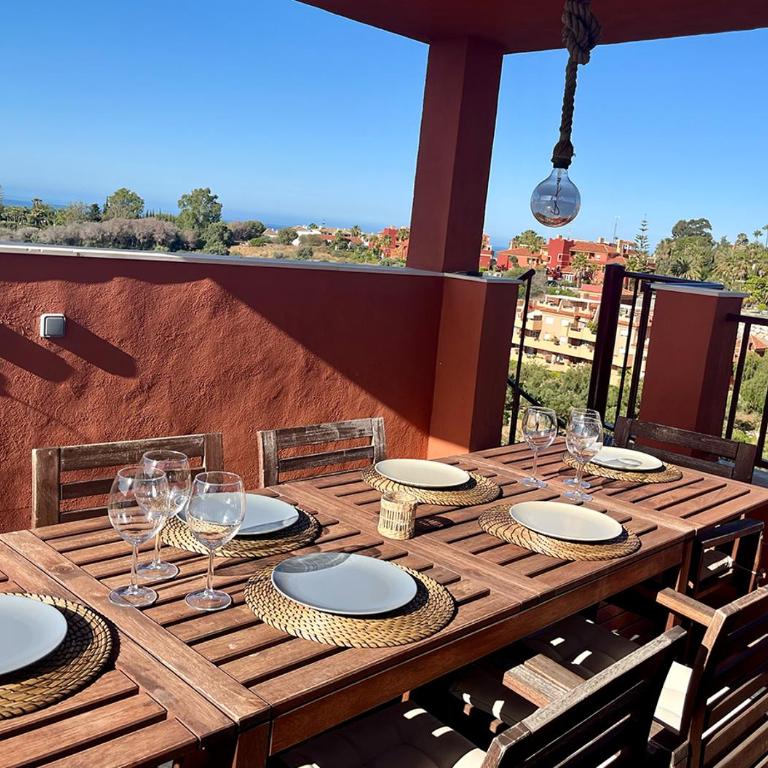 Penthouse Paradise Marbella - Jacuzzi & Sea views! - Two-Bedroom Apartment - 23