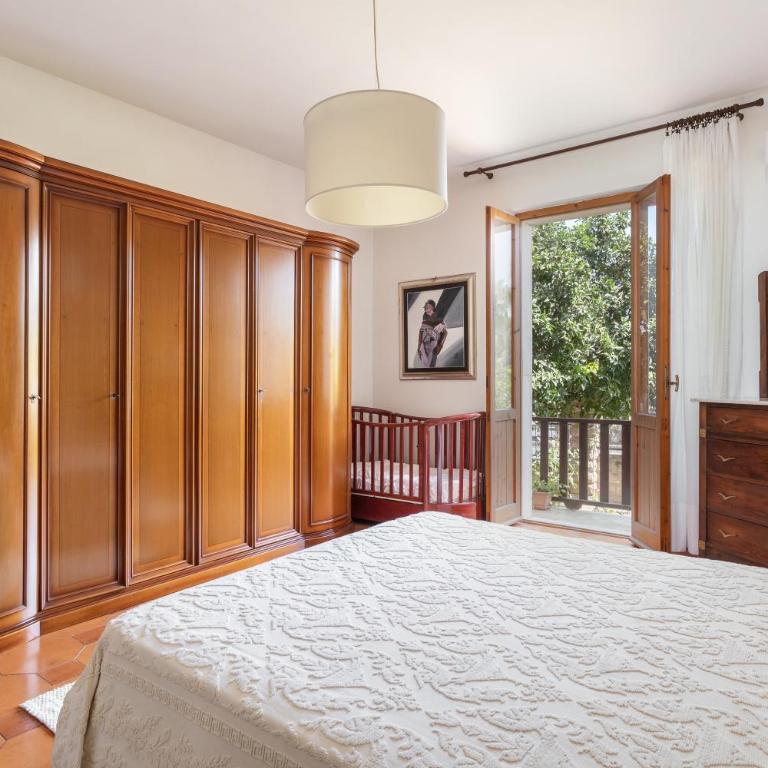 La Mimosa Garden Suite - Parking Available - Apartment with Garden View - 6