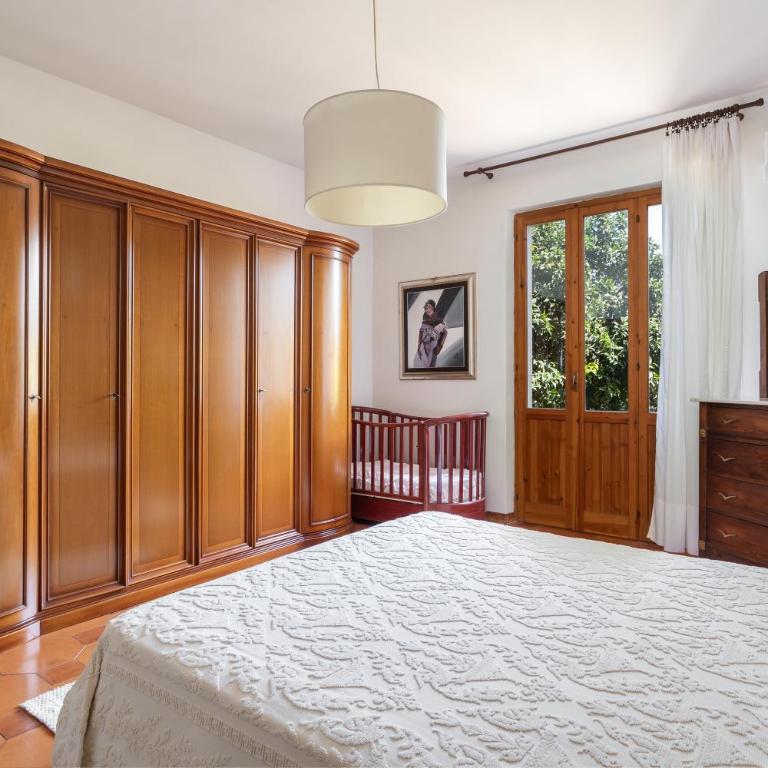 La Mimosa Garden Suite - Parking Available - Apartment with Garden View - 5